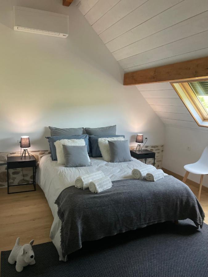 Domaine Des Pierres Trouvees Bed and Breakfast Saint-Vincent  Exteriör bild